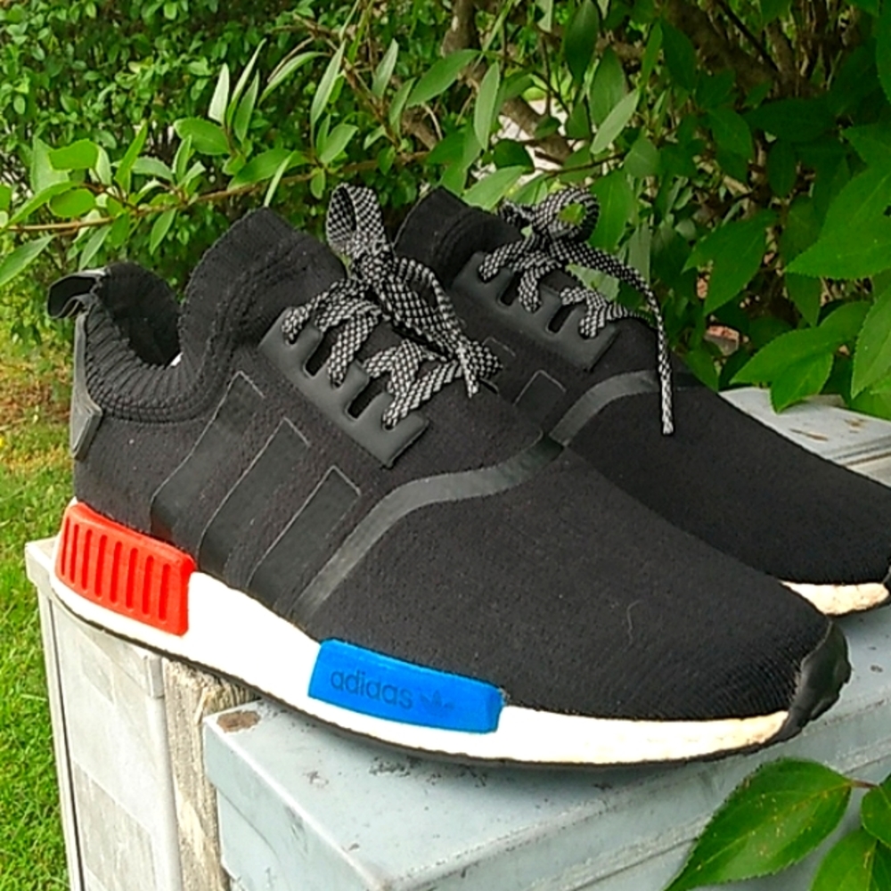 Adidas nmd 2016 "OG"COLORWAY BLK/WT/RD/BLU. EVERYTHING OG !!! Rare hard find**